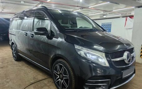 Mercedes-Benz V-Класс, 2021 год, 5 750 000 рублей, 3 фотография