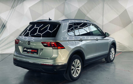 Volkswagen Tiguan II, 2021 год, 1 999 000 рублей, 6 фотография
