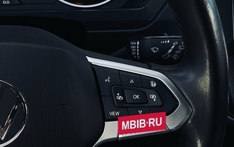 Volkswagen Tiguan II, 2021 год, 1 999 000 рублей, 13 фотография