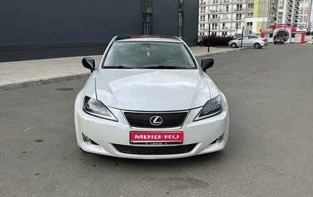 Lexus IS II рестайлинг 2, 2007 год, 1 050 000 рублей, 1 фотография