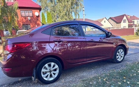 Hyundai Solaris II рестайлинг, 2011 год, 610 000 рублей, 4 фотография