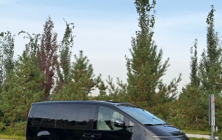 Hyundai Staria, 2025 год, 7 900 000 рублей, 4 фотография