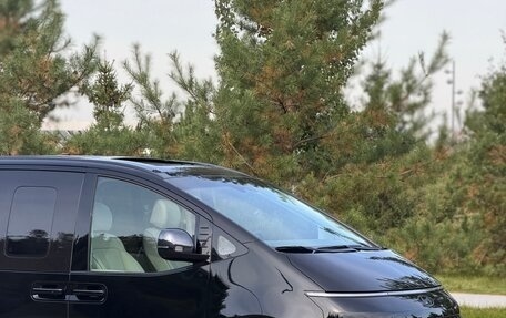 Hyundai Staria, 2025 год, 7 900 000 рублей, 3 фотография