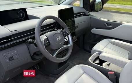 Hyundai Staria, 2025 год, 7 900 000 рублей, 13 фотография