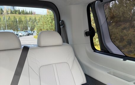 Hyundai Staria, 2025 год, 7 900 000 рублей, 25 фотография