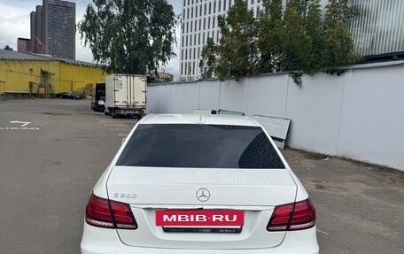Mercedes-Benz E-Класс, 2013 год, 2 500 000 рублей, 4 фотография