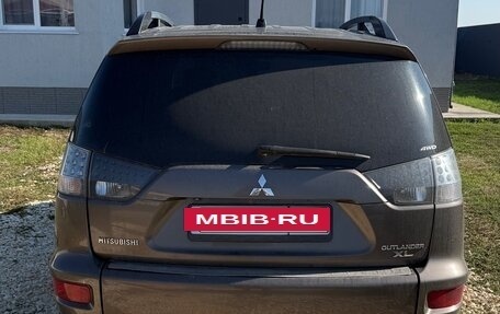 Mitsubishi Outlander III рестайлинг 3, 2011 год, 1 700 000 рублей, 3 фотография