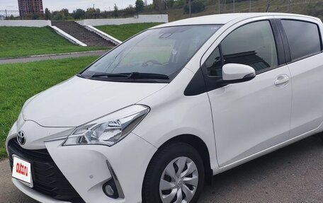Toyota Vitz, 2019 год, 905 000 рублей, 2 фотография