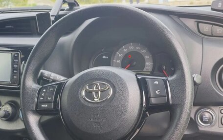 Toyota Vitz, 2019 год, 905 000 рублей, 6 фотография