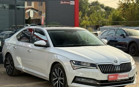 Skoda Superb III рестайлинг, 2024 год, 3 500 000 рублей, 2 фотография