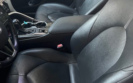 Toyota Camry, 2022 год, 3 100 000 рублей, 10 фотография