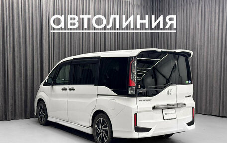 Honda Stepwgn IV, 2016 год, 1 770 000 рублей, 6 фотография