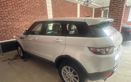 Land Rover Range Rover Evoque I, 2015 год, 2 100 000 рублей, 2 фотография