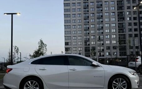 Chevrolet Malibu IX, 2018 год, 1 700 000 рублей, 4 фотография