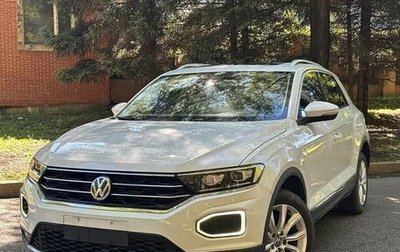 Volkswagen T-Roc I, 2023 год, 1 094 084 рублей, 1 фотография
