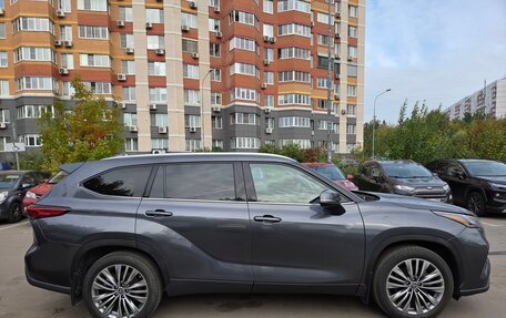 Toyota Highlander, 2020 год, 5 100 000 рублей, 3 фотография