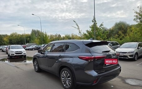 Toyota Highlander, 2020 год, 5 100 000 рублей, 6 фотография