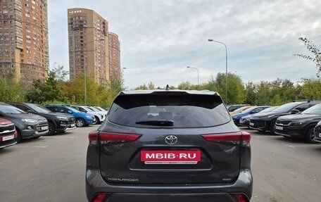 Toyota Highlander, 2020 год, 5 100 000 рублей, 5 фотография