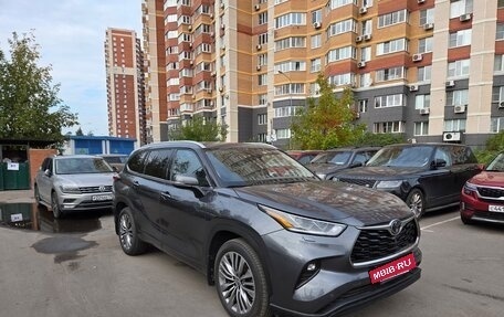Toyota Highlander, 2020 год, 5 100 000 рублей, 2 фотография