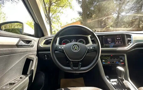 Volkswagen T-Roc I, 2023 год, 1 094 084 рублей, 10 фотография