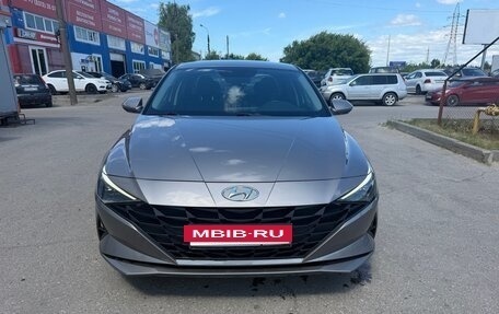 Hyundai Elantra, 2021 год, 1 950 000 рублей, 2 фотография
