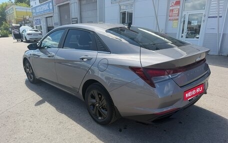 Hyundai Elantra, 2021 год, 1 950 000 рублей, 7 фотография