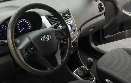 Hyundai Solaris II рестайлинг, 2012 год, 849 000 рублей, 19 фотография
