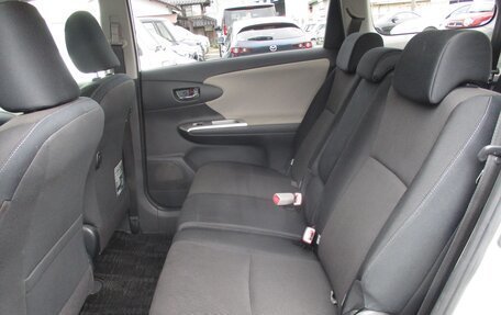 Toyota Wish II, 2012 год, 1 150 000 рублей, 12 фотография