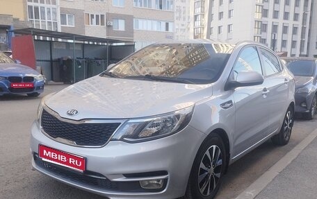 KIA Rio III рестайлинг, 2015 год, 895 000 рублей, 1 фотография