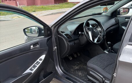 Hyundai Solaris II рестайлинг, 2014 год, 740 000 рублей, 5 фотография