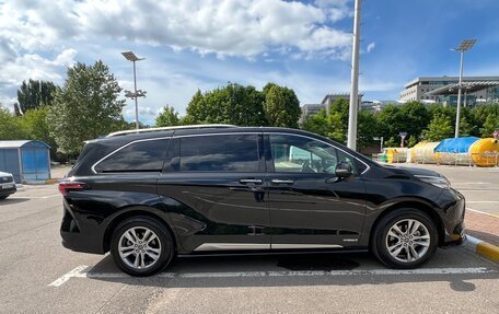 Toyota Sienna, 2021 год, 5 650 000 рублей, 5 фотография