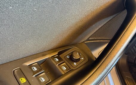 Volkswagen Passat B8 рестайлинг, 2015 год, 1 805 000 рублей, 32 фотография