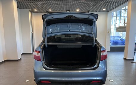 KIA Rio III рестайлинг, 2013 год, 580 000 рублей, 32 фотография