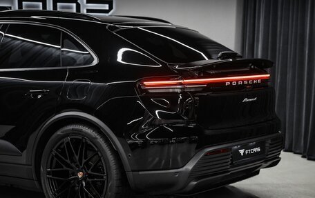 Porsche Macan, 2024 год, 14 994 000 рублей, 12 фотография