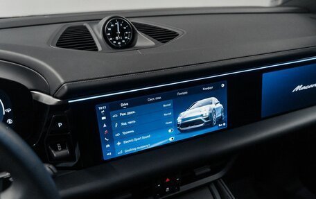 Porsche Macan, 2024 год, 14 994 000 рублей, 20 фотография