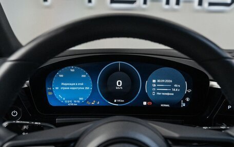 Porsche Macan, 2024 год, 14 994 000 рублей, 18 фотография