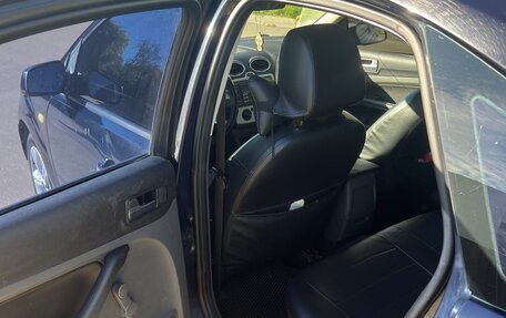 Ford Focus II рестайлинг, 2007 год, 300 000 рублей, 23 фотография