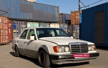 Mercedes-Benz E-Класс, 1992 год, 200 000 рублей, 11 фотография