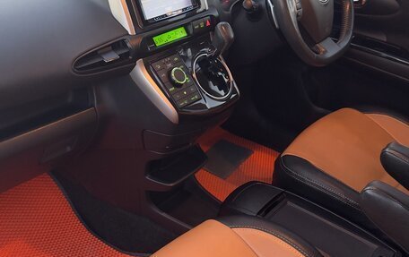 Toyota Wish II, 2013 год, 1 450 000 рублей, 14 фотография