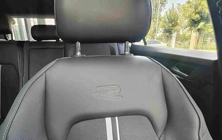 Volkswagen Golf VIII, 2023 год, 1 760 000 рублей, 12 фотография