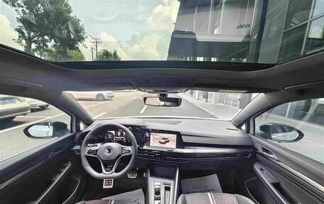 Volkswagen Golf VIII, 2023 год, 1 760 000 рублей, 19 фотография