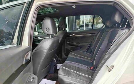 Volkswagen Golf VIII, 2023 год, 1 760 000 рублей, 18 фотография