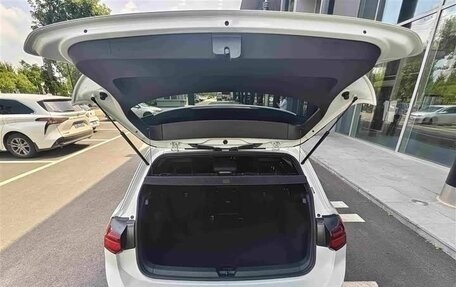 Volkswagen Golf VIII, 2023 год, 1 760 000 рублей, 21 фотография