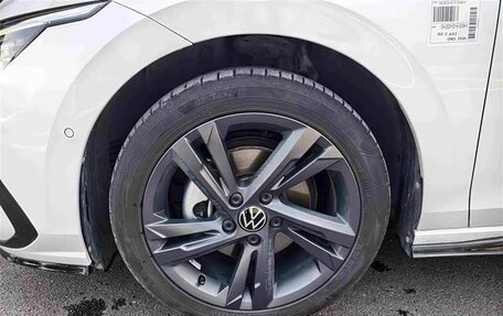 Volkswagen Golf VIII, 2023 год, 1 760 000 рублей, 22 фотография