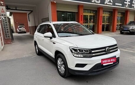 Volkswagen Tharu, 2023 год, 1 600 000 рублей, 3 фотография