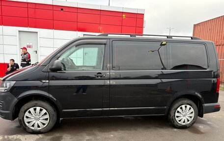 Volkswagen Caravelle T6 рестайлинг, 2017 год, 2 900 000 рублей, 5 фотография