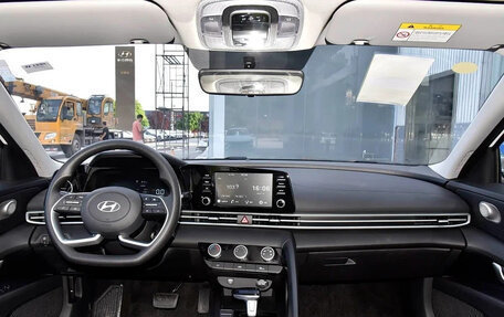 Hyundai Elantra, 2026 год, 1 850 000 рублей, 6 фотография