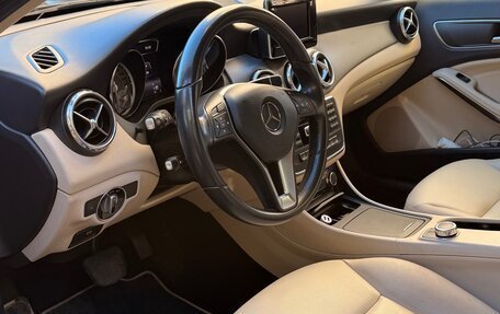Mercedes-Benz GLA, 2015 год, 1 850 000 рублей, 2 фотография