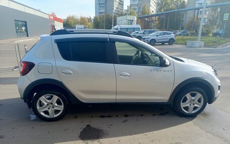 Renault Sandero II рестайлинг, 2017 год, 1 200 000 рублей, 4 фотография