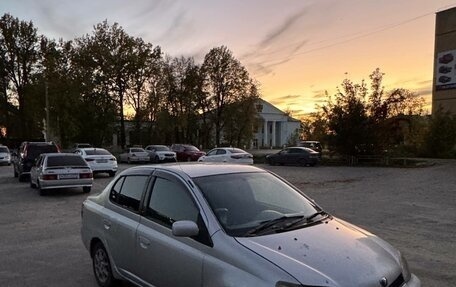 Toyota Platz, 2002 год, 320 000 рублей, 6 фотография